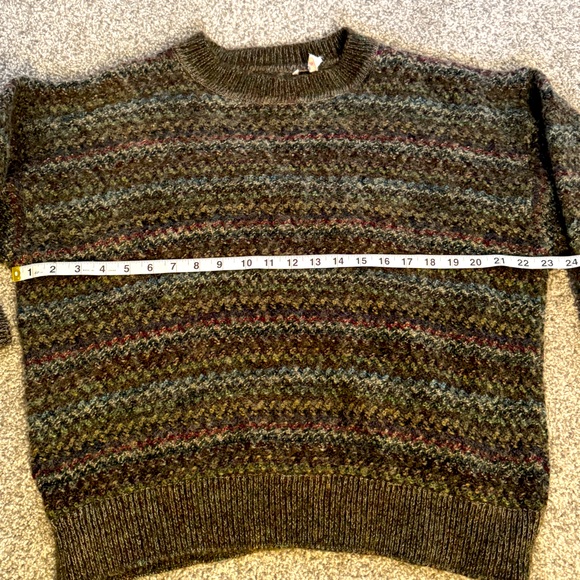 Vintage 70% Wool and 30% Alpaca Italian made knitted women’s sweater size Medium - Picture 8 of 11